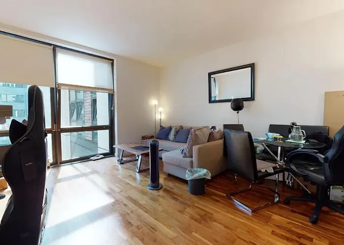 Londwell, Canary Wharf City Escape